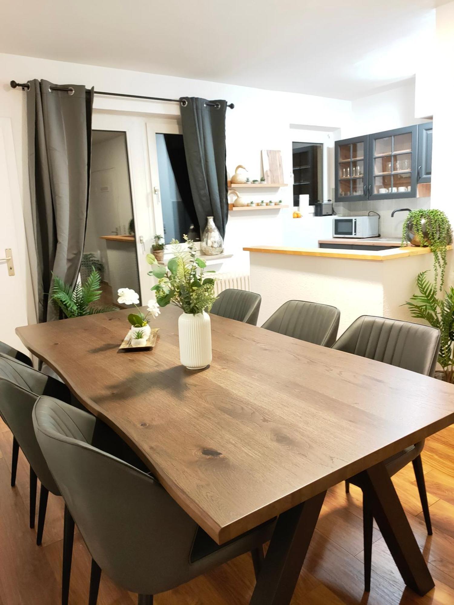 Large Central Apartment - Modern & Fully Equipped - Near Fair Köln Kültér fotó