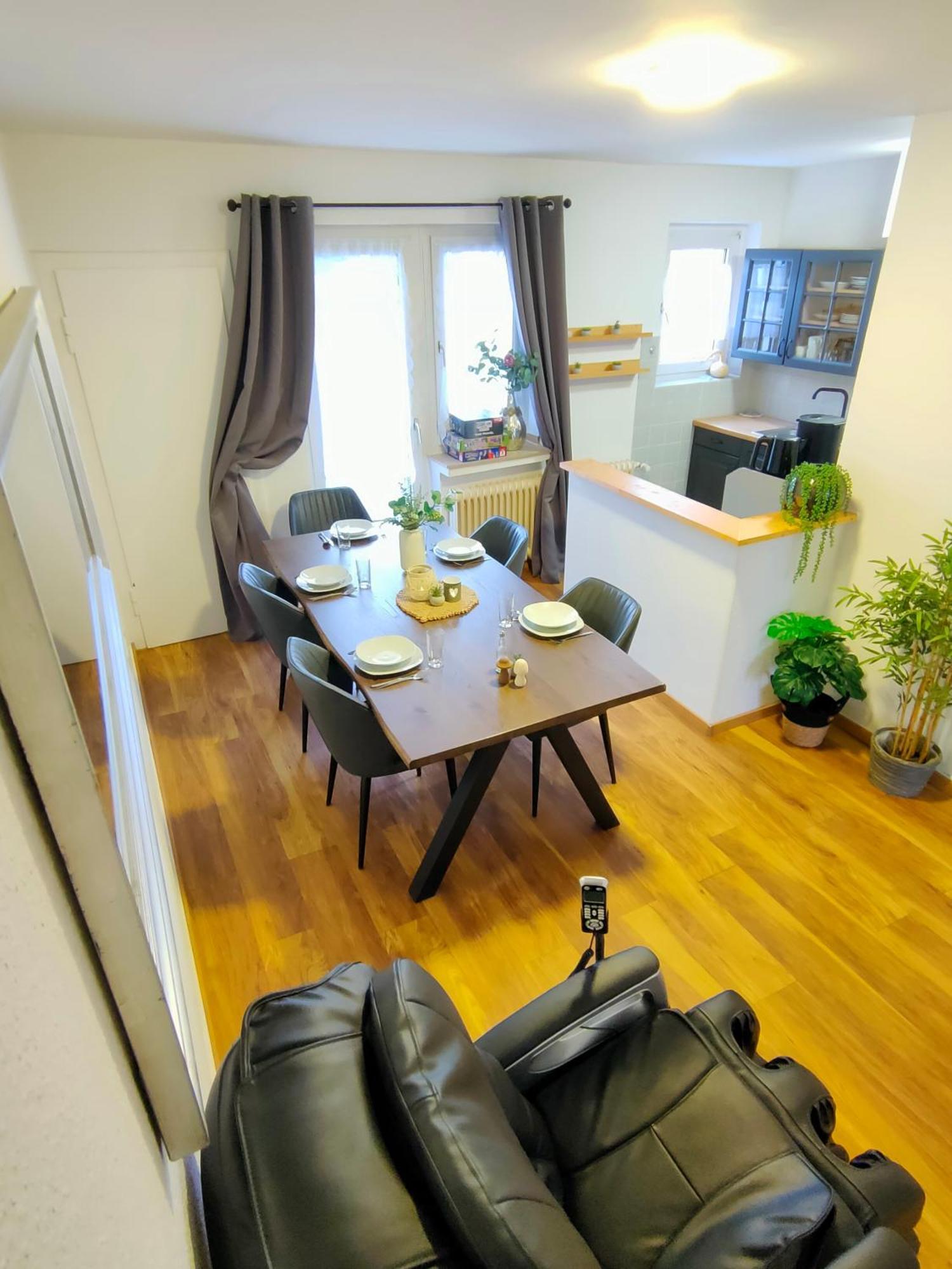 Large Central Apartment - Modern & Fully Equipped - Near Fair Köln Kültér fotó